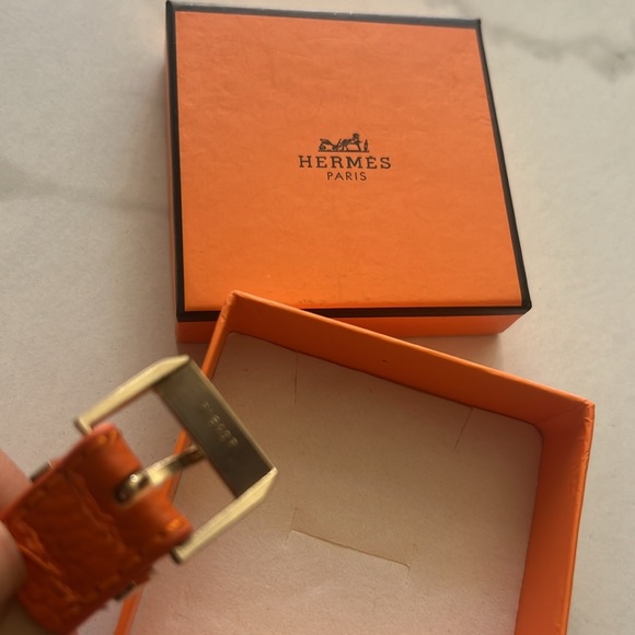 Hermes Orange Leather Belt with Gold Buckle - Picture 3 of 4